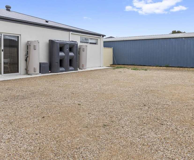 $345, Share-house, 4 bathrooms, Saint Albans VIC 3021