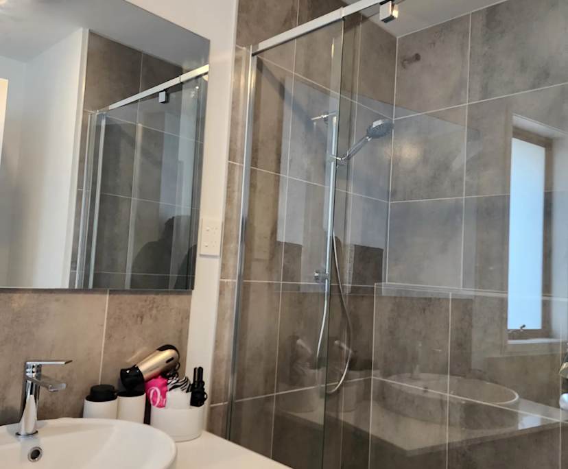 $200-250, Share-house, 2 rooms, Thornhill Park VIC 3335, Thornhill Park VIC 3335