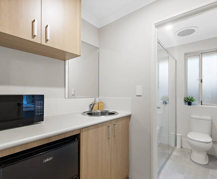 $275, Share-house, 5 bathrooms, Madora Bay WA 6210