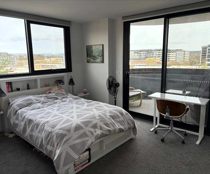 Unfurnished room in a flatshare