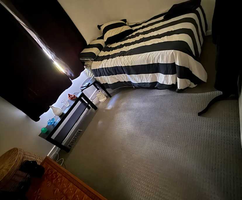 Unfurnished room in a share house