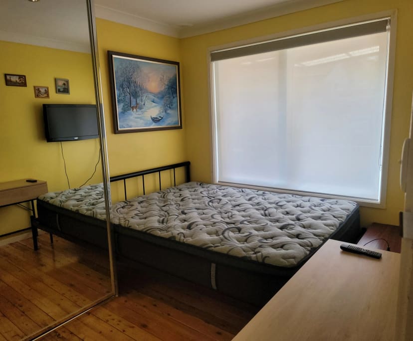 Furnished room in a share house