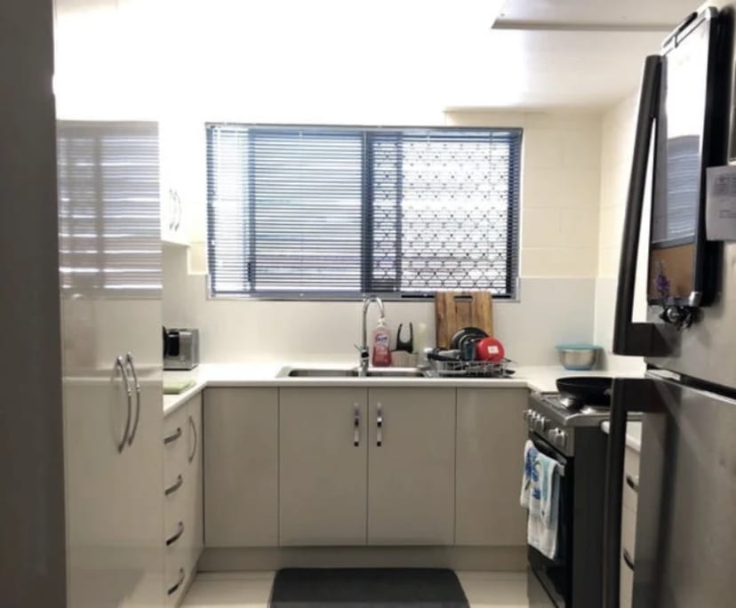 2 Rooms for Rent in Hermit Park, Townsville 2353...