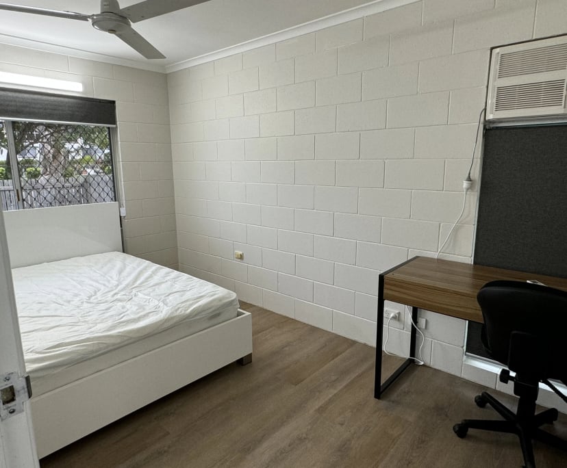 Furnished room in a share house
