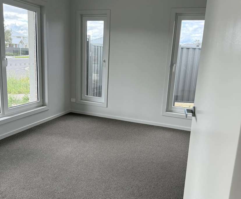 Whole property with 4 rooms for rent