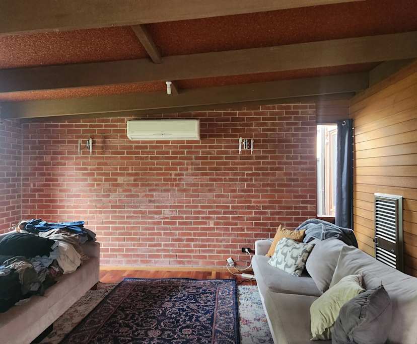 Unfurnished room in a share house