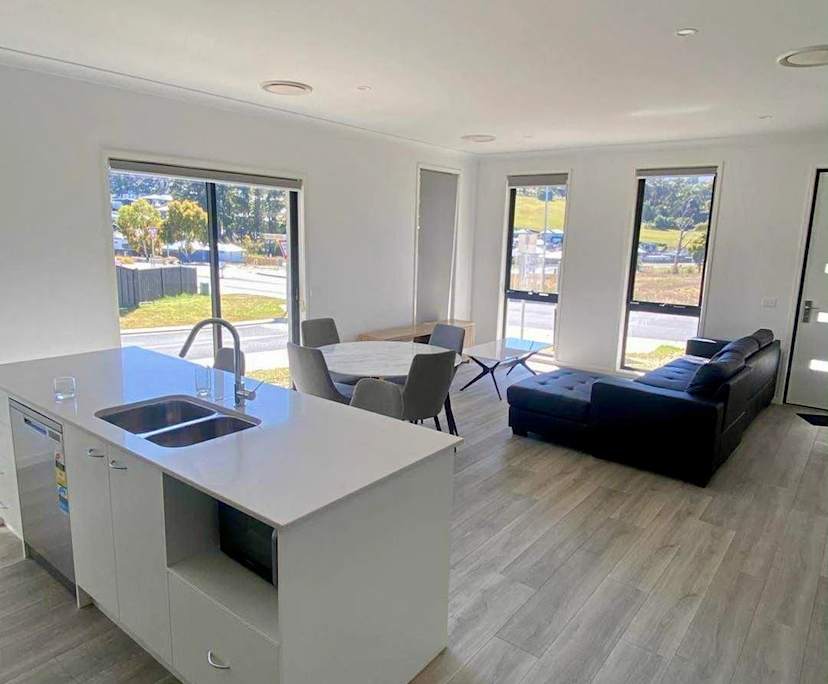 $220, Share-house, 4 bathrooms, Kingston TAS 7050