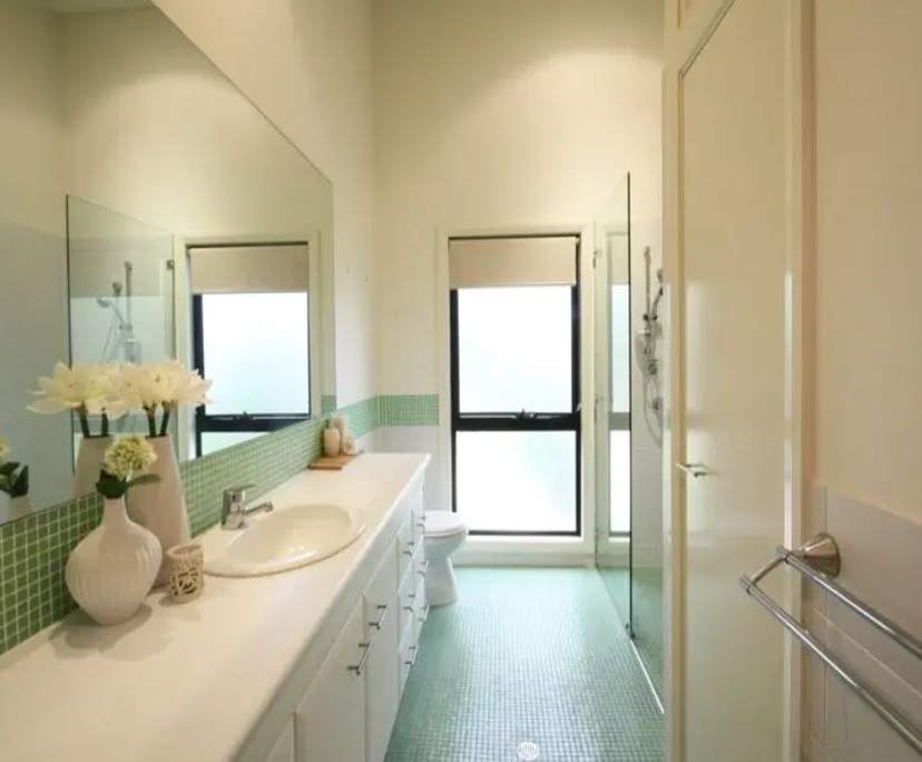 Unfurnished room with ensuite in a share house