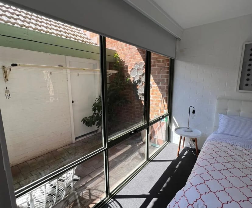 Room for Rent in Kingston, Canberra 300, Flexible...