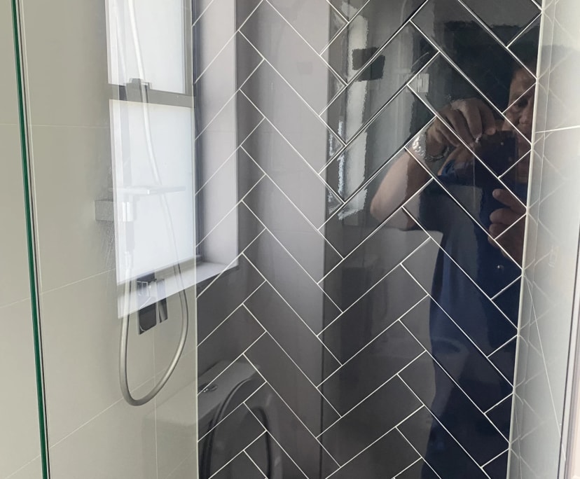 Furnished room with own bathroom