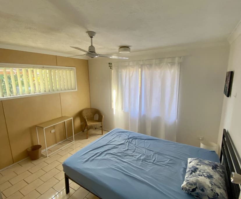 $320, Share-house, 3 bathrooms, Miami QLD 4220