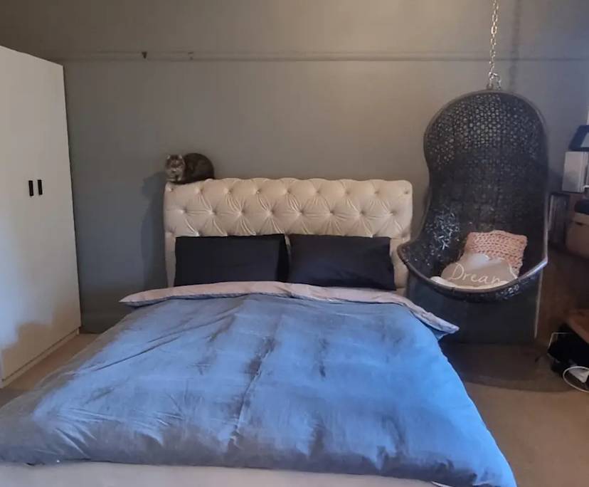 Furnished room in a share house