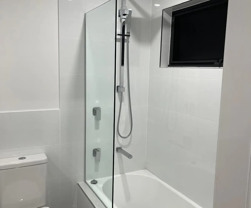 $280, Share-house, 3 bathrooms, Cameron Park NSW 2285