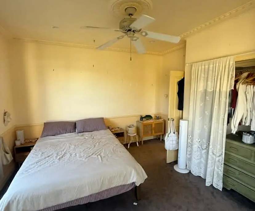 Unfurnished room in a share house