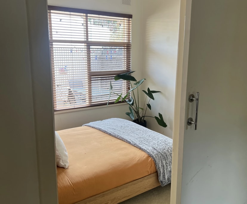 Room for Rent in Henley Beach, Adelaide 200, Unfu...