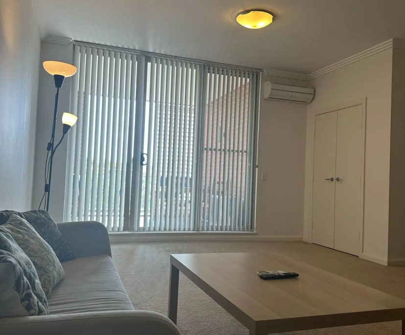 Furnished room in a flatshare