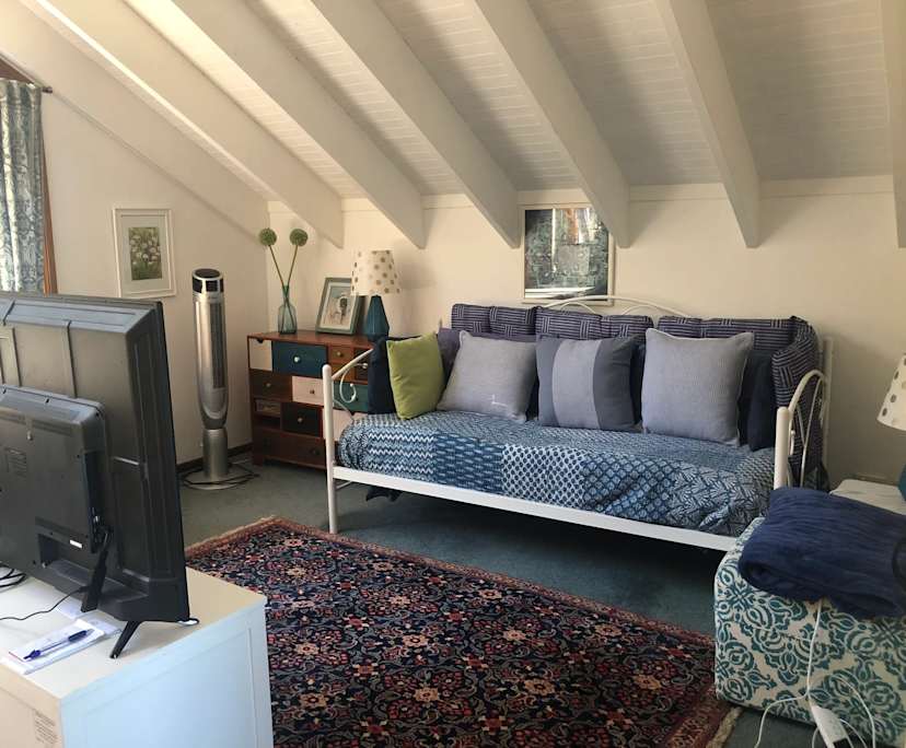 Furnished room with own bathroom