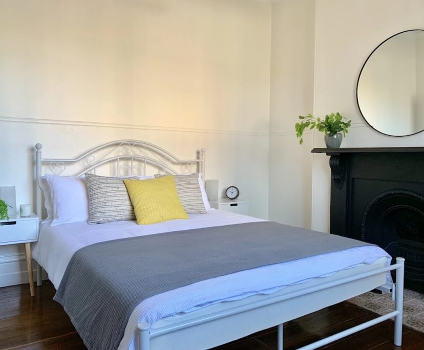 2 Rooms for Rent in Stanmore, Sydney 190210, Fur...