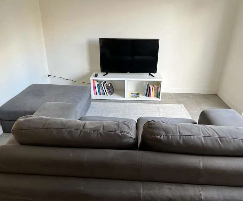 Whole property with 4 rooms for rent