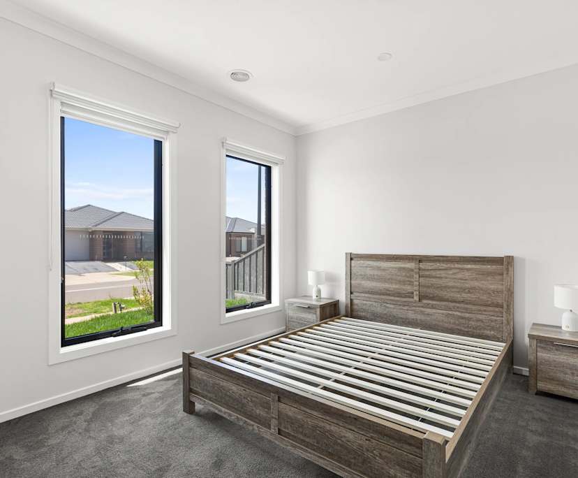 $550, Homestay, 4 bathrooms, Melton South VIC 3338