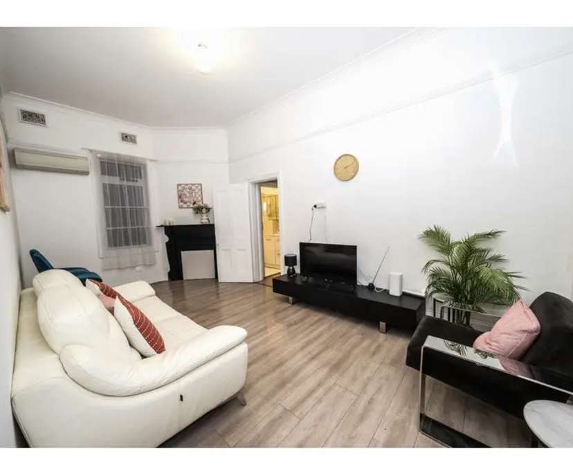 $1,350, Whole-property, 4 bathrooms, Neutral Bay NSW 2089