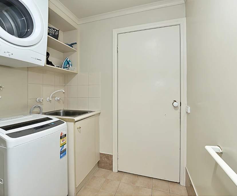 $960, Whole-property, 2 bathrooms, Melbourne VIC 3000