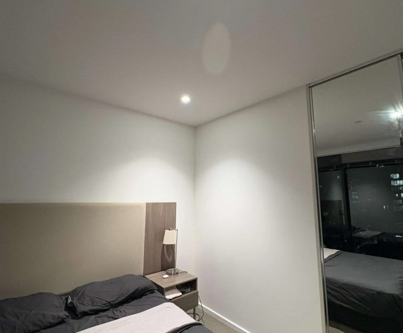 Furnished room in a flatshare
