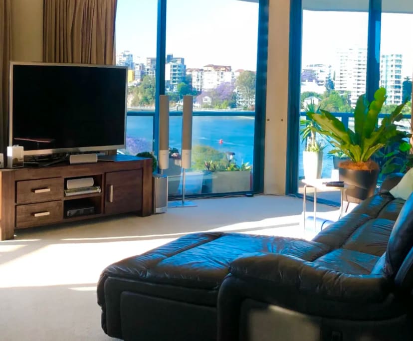 $335, Flatshare, 3 bathrooms, Kangaroo Point QLD 4169