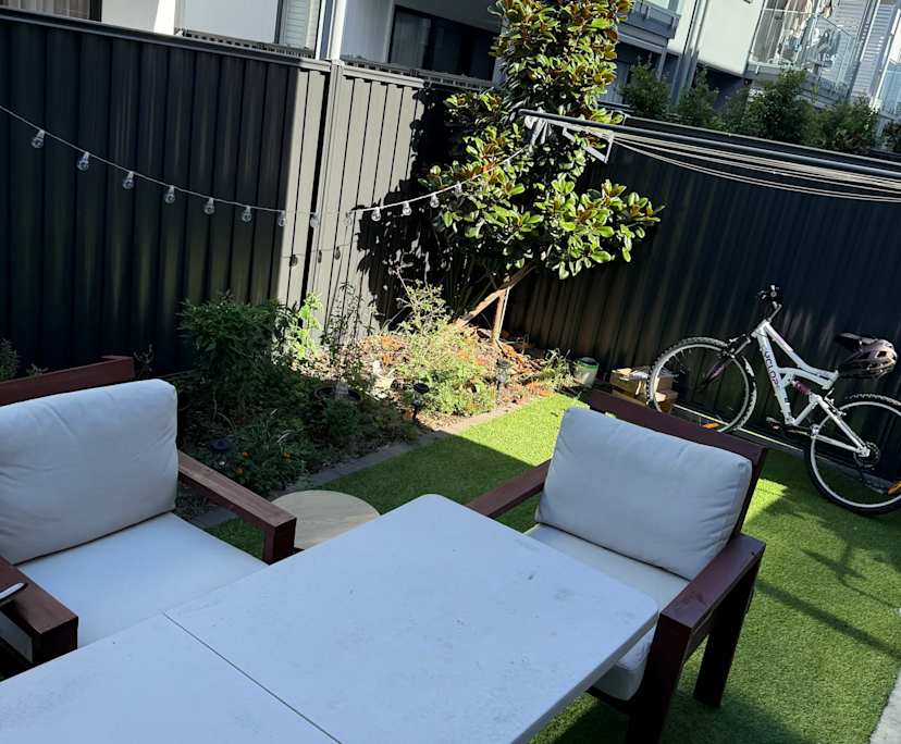 $330, Share-house, 4 bathrooms, Hope Island QLD 4212