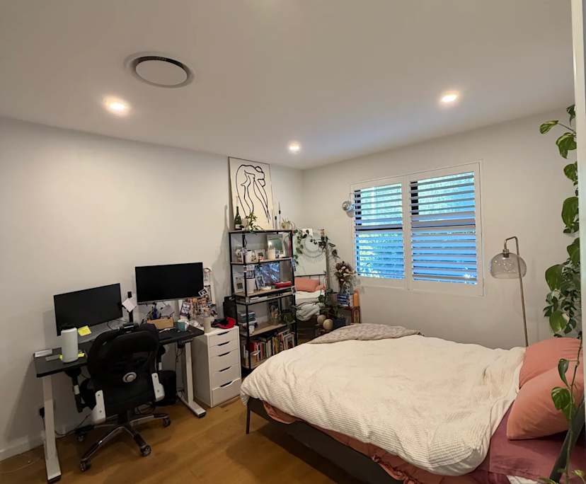 Unfurnished room with own bathroom