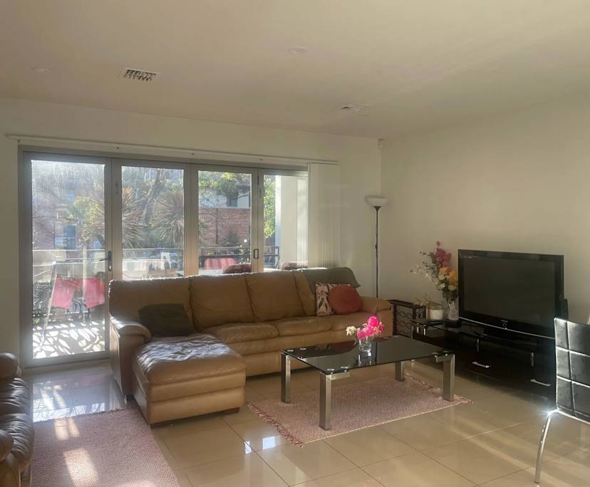 Furnished room with own bathroom