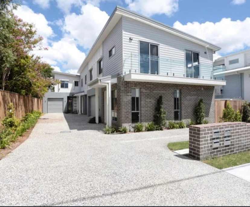 Unfurnished room with own bathroom