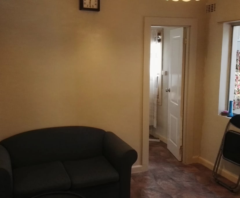 Room in a share house