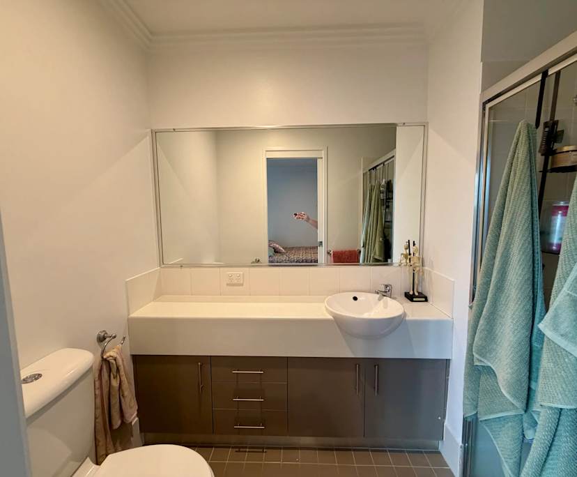 $350, Share-house, 2 bathrooms, Annerley QLD 4103