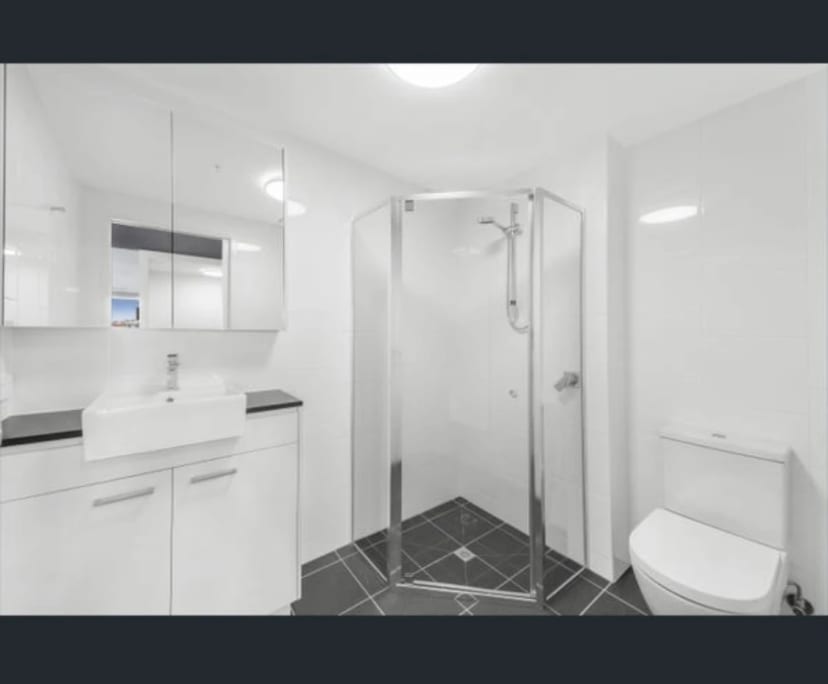 Unfurnished room with own bathroom