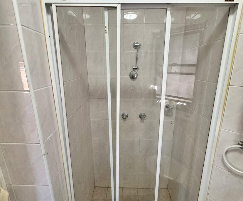 $550, Studio, 1 bathroom, Enmore NSW 2042