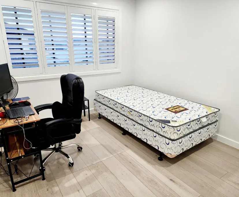 $300, Share-house, 3 bathrooms, Colebee NSW 2761