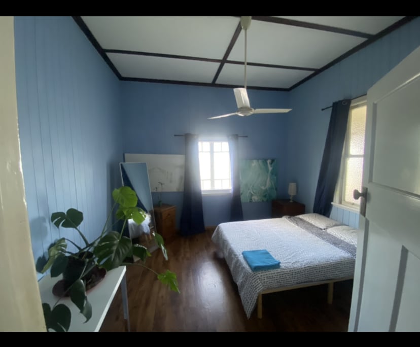 Furnished room in a share house
