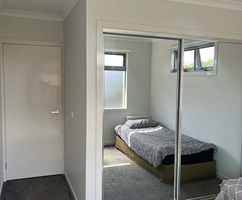 Room in a share house