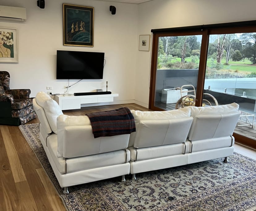 Room for Rent in Seven Mile Beach, Hobart 300, Fu...