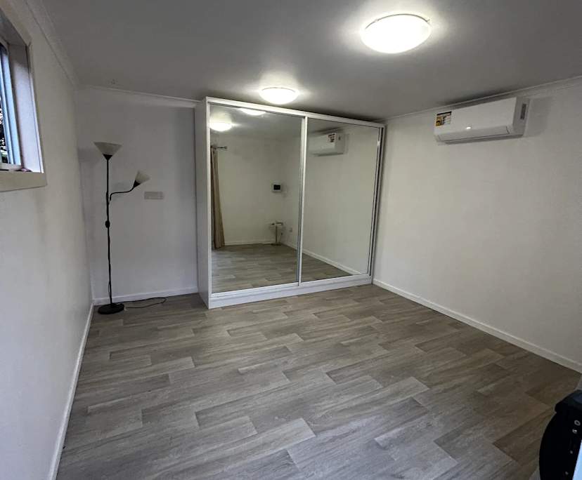 Unfurnished room in a share house