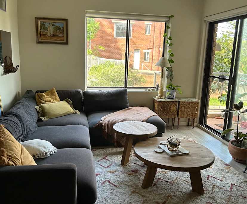 Unfurnished room in a flatshare