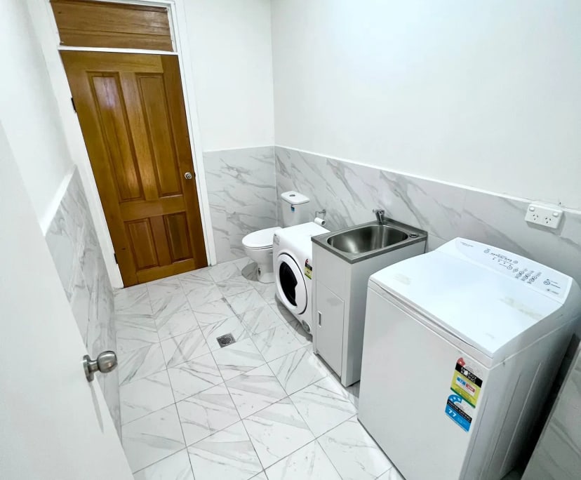 $375, Share-house, 6 bathrooms, Marrickville NSW 2204