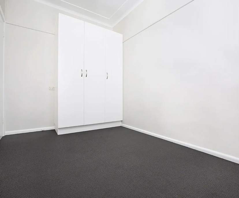 Unfurnished room in a share house