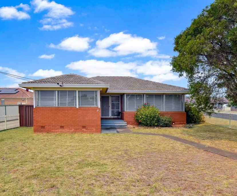 Whole property with 3 rooms for rent