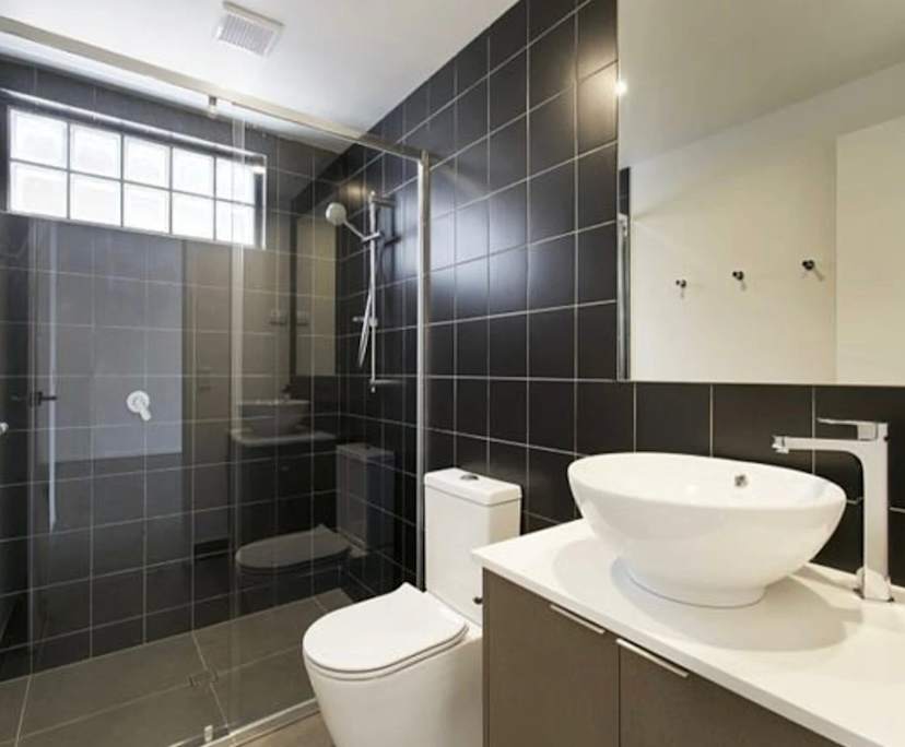 Unfurnished room in a flatshare