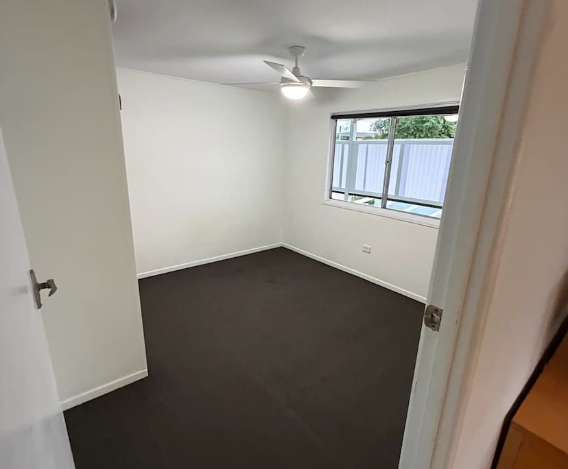 Unfurnished room in a flatshare