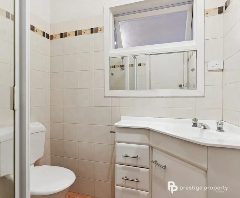 $300, Share-house, 3 bathrooms, Innaloo WA 6018