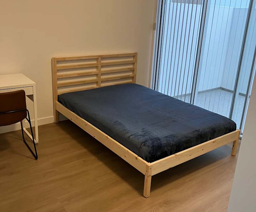 Furnished room with own bathroom