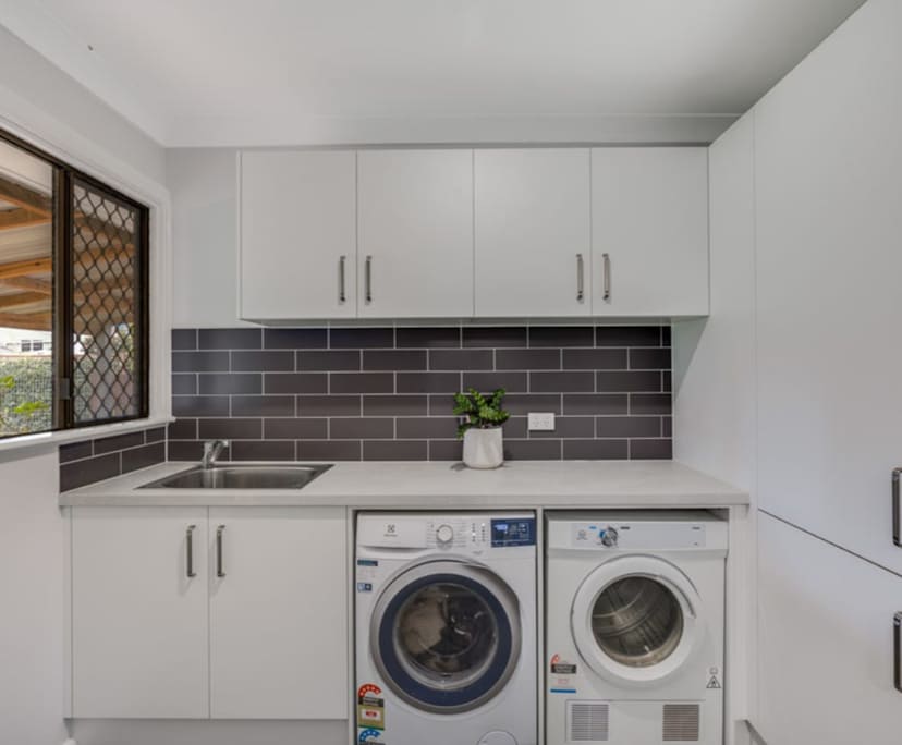 $275, Share-house, 3 bathrooms, Wilsonton QLD 4350